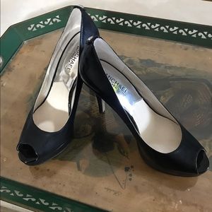 Authentic Michael Kors Erika Pumps